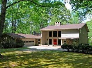 215 Sandy Lake Cir, Fayetteville, GA 30214