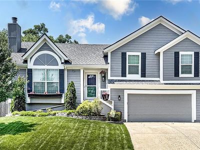 15550 S Kenwood St, Olathe, KS, 66062