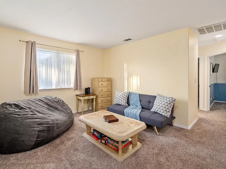 837 Sycamore Canyon Rd — Photo 24