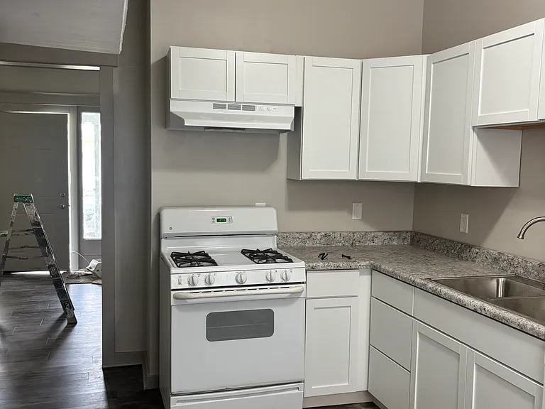 2801 Q St #2 — Photo 13