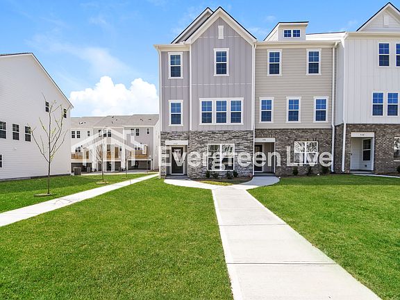 2nd image of 552 Hodge Rd