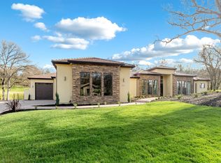 23775 Hogan Rd, Auburn, CA 95602