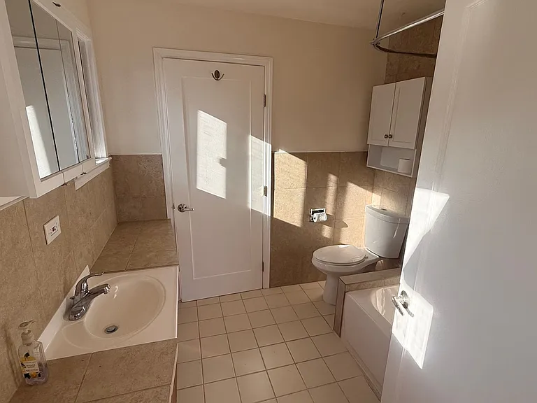 1462 Hilby Ave — Photo 9