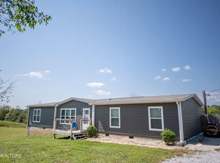 227 Woodby Fridley Rd, Sweetwater, TN 37874