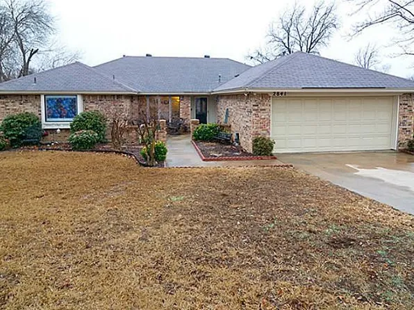 2841 Southridge Dr, Grapevine, TX 76051