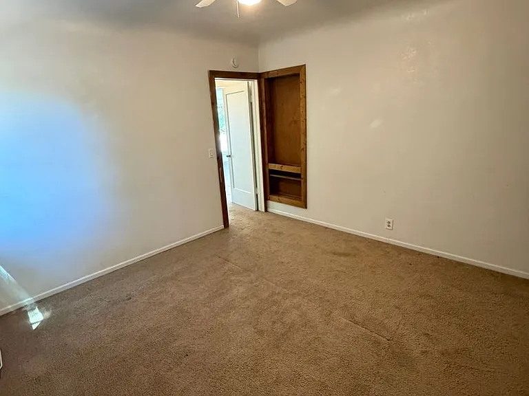 330 E Grant St — Photo 29