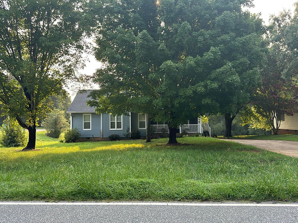 1st image of 3817 Old Cox Rd