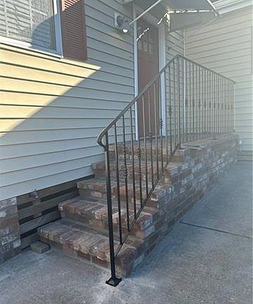 4th image of 4016 N Robertson St
