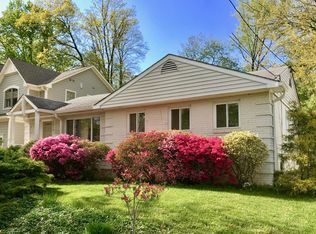 5919 Beech Ave, Bethesda, MD 20817