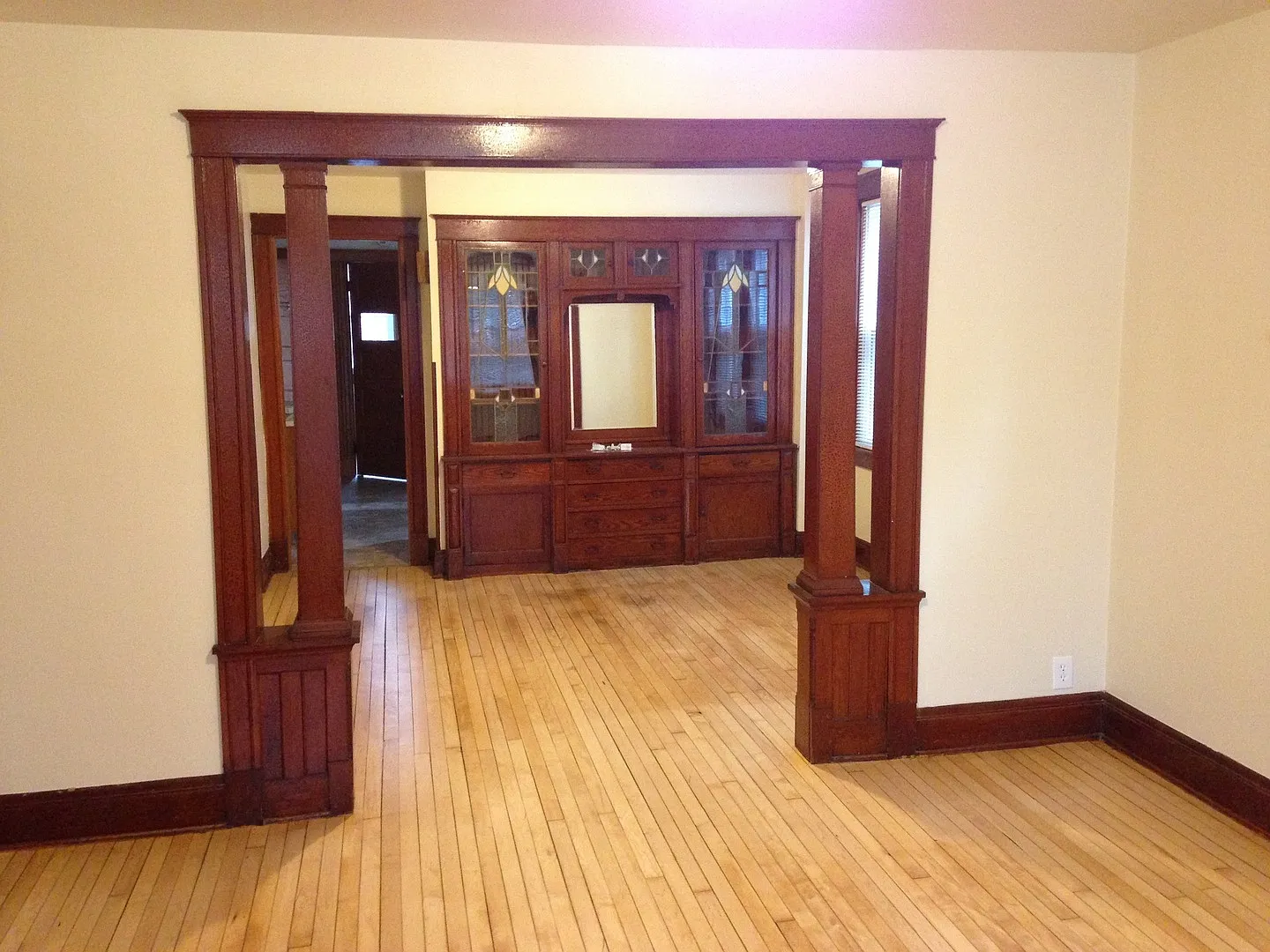 2404 N Dousman St — Photo 2