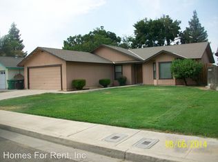 1166 W Glenn Ct, Porterville, CA 93257