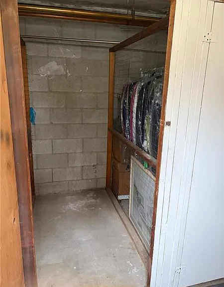 81 Lionel Ave #C — Photo 14