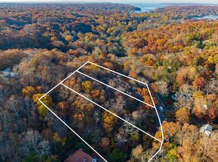 Stony Hollow Rd, Greenlawn, NY 11740