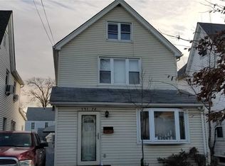 17136 Bagley Ave, Flushing, NY 11358