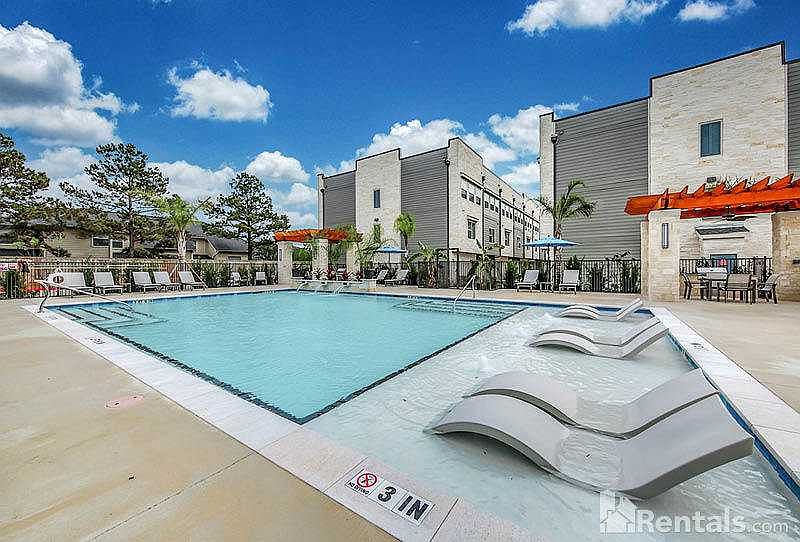 1st image of 300 Westgreen Blvd