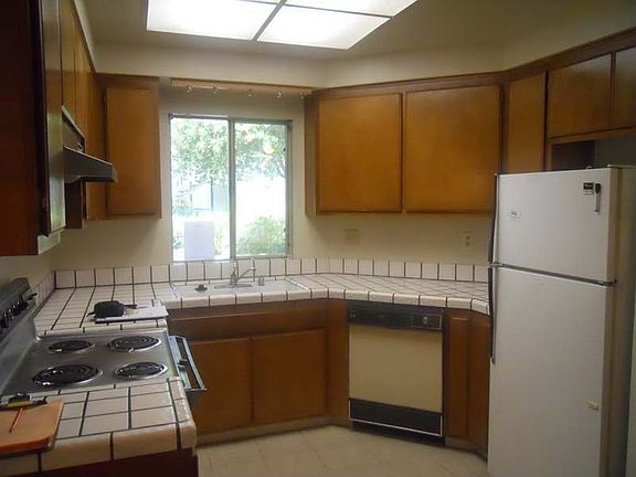 3rd image of 6264 Civic Terrace Ave #B