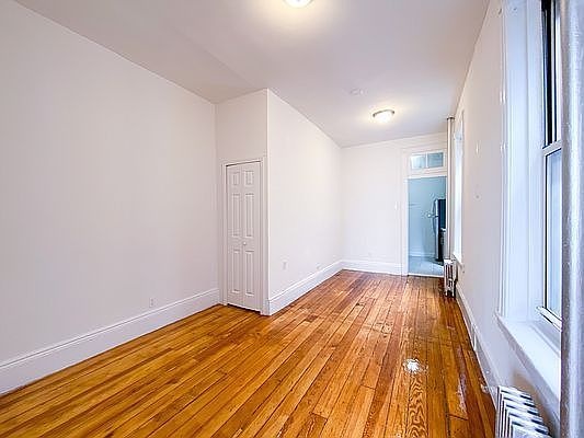 5th image of 202 1st Ave APT 14