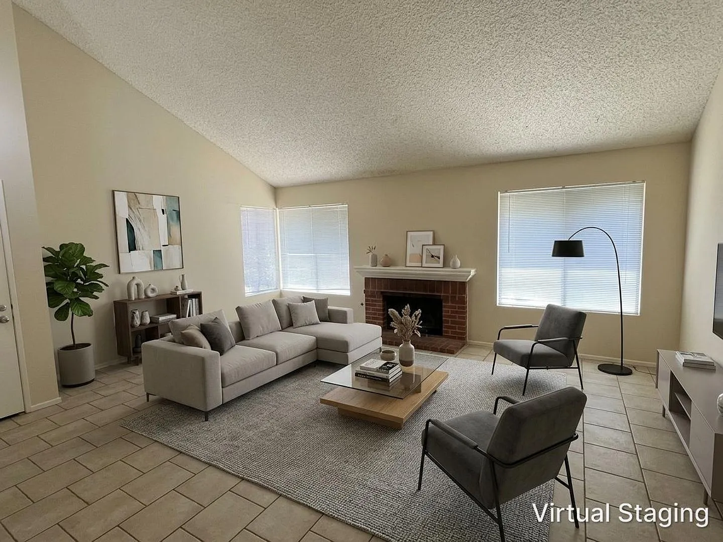 For Lease! 3 Bedroom, 2 1/2 Bathroom Moorpark Home! Ready for Move-In! — Photo 4