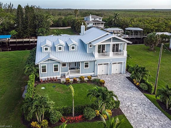 4th image of 7947 Barrancas Ave