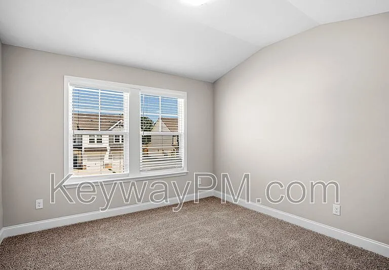 2071 Denmark Ave SE — Photo 23
