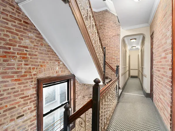 144 Sullivan St, New York, NY