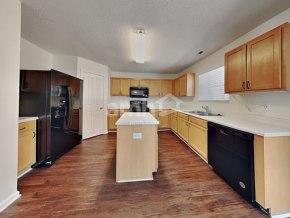 3rd image of 123 Gatewood Ridge Ct