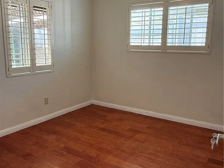 24139 Ravenna Ave — Photo 24