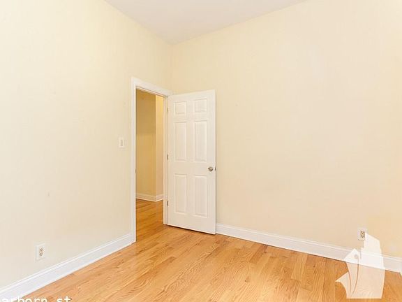 5th image of 1220 N Dearborn St #1211