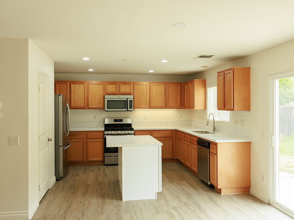 2nd image of 18415 Whitewater Way