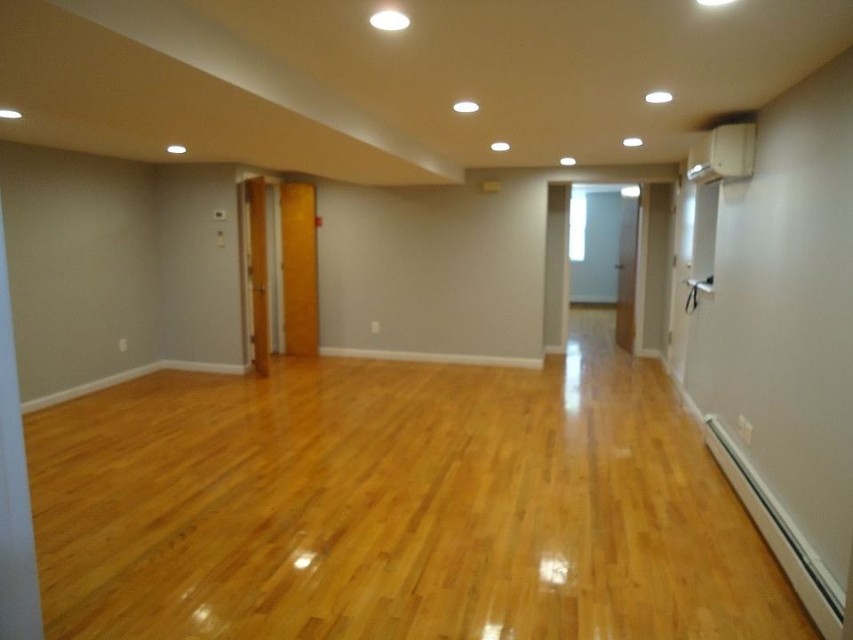 1st image of 24-58 Crescent St #1