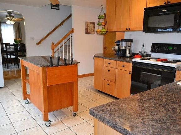 Kitchen to dining room