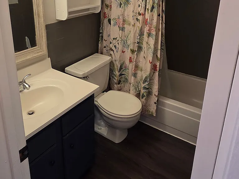 230 S Brentwood St #201 — Photo 6