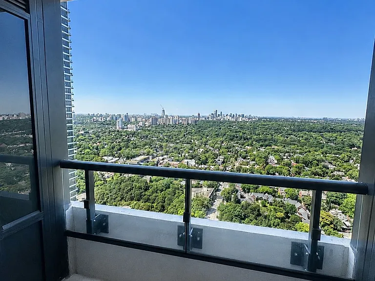 609 Sherbourne St #4304 — Photo 4