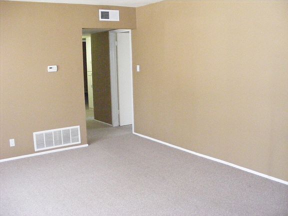 2nd image of 8104 Hannett Ave NE