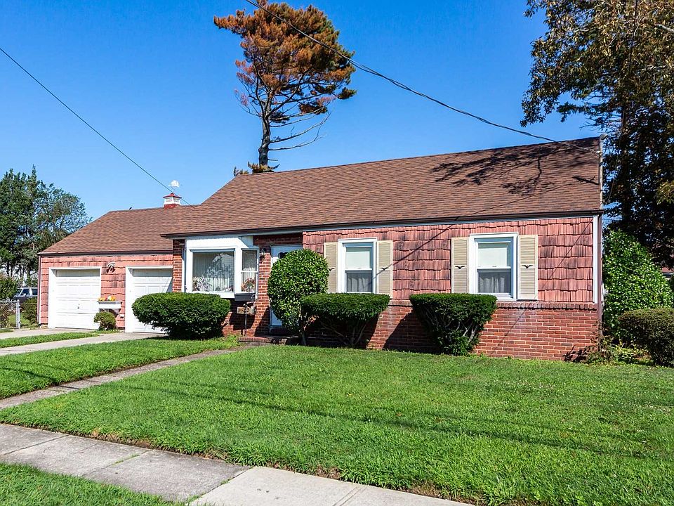 1st image of 35 Kensington Ct