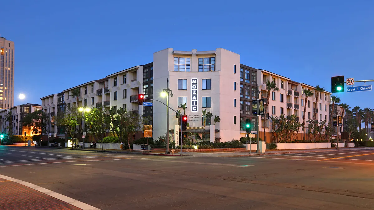 Building Exterior - Mozaic at Union Station