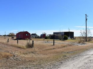 591 Red Snapper Dr, Palacios, TX 77465