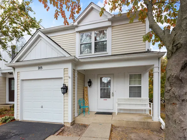 215 Half Moon Cir, Aurora, IL 60504