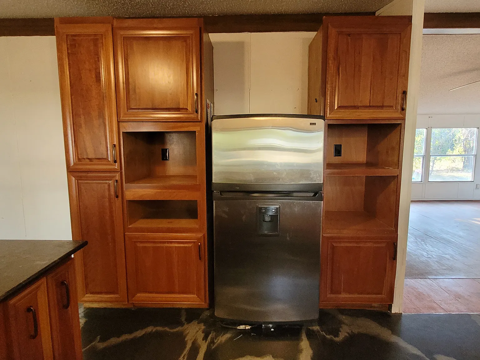3 bed, 1936 sqft, $895 — Photo 3