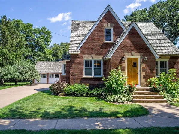 1002 N Shore Drive, Menomonie, WI 54751