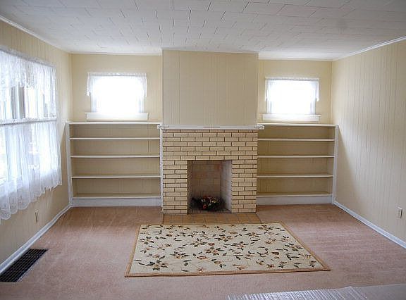 3rd image of 2805 Brant Ave