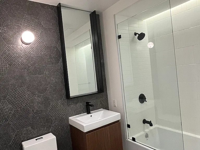 1052 Greene Ave #6B — Photo 15
