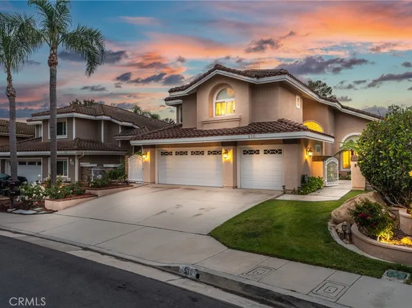 530 S Laureltree Dr, Anaheim, CA 92808