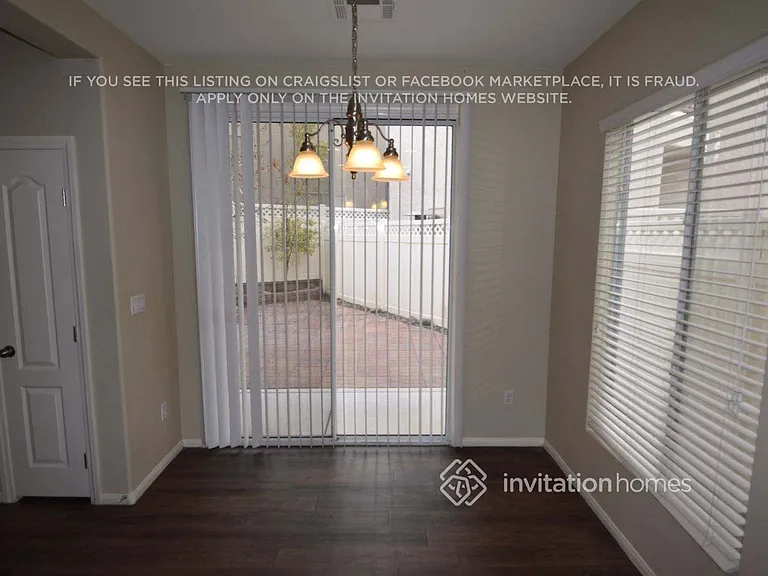 10437 Amber Night St — Photo 6
