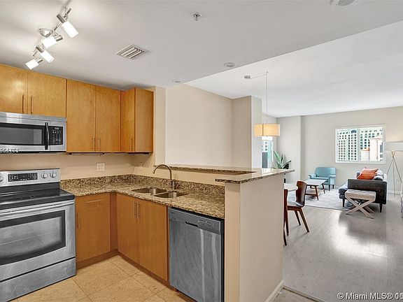 4th image of 10 Aragon Ave Suite 1114