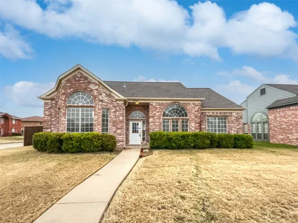 5718 Highgate Ln, Rowlett, TX 75088