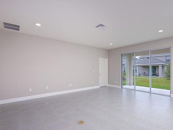 4th image of 6530 Park Strand Dr