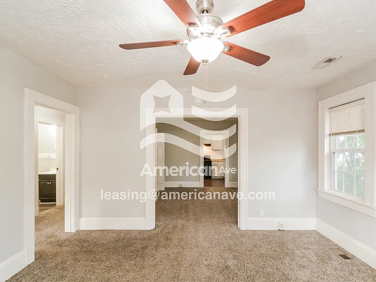 30010_003_living_room_14283235.jpg
