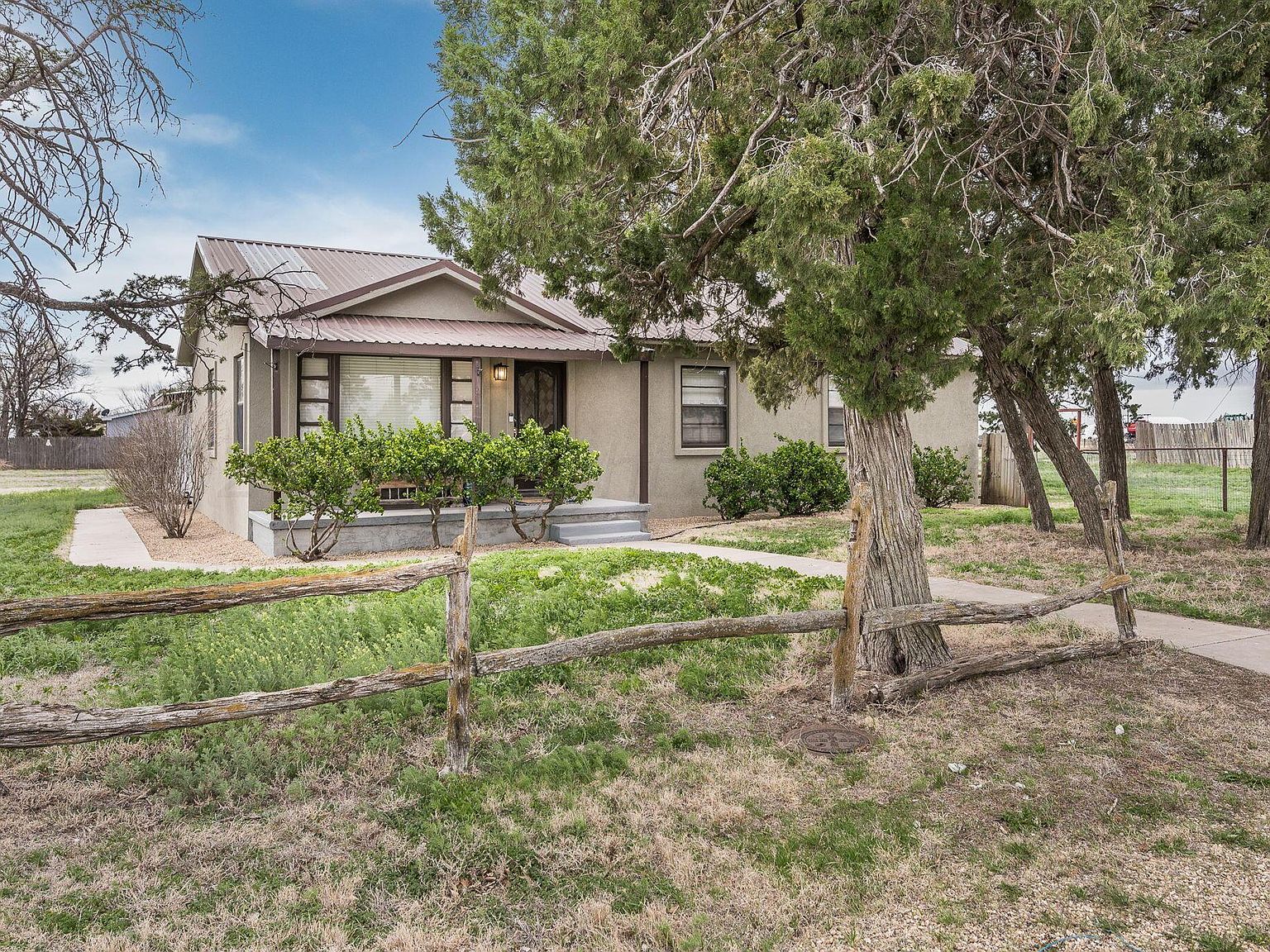 104 E 6th St, Claude, TX 79019 MLS 242533 Zillow