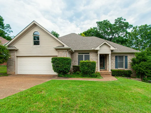 7124 Forrest Oaks Dr, Nashville, TN 37221